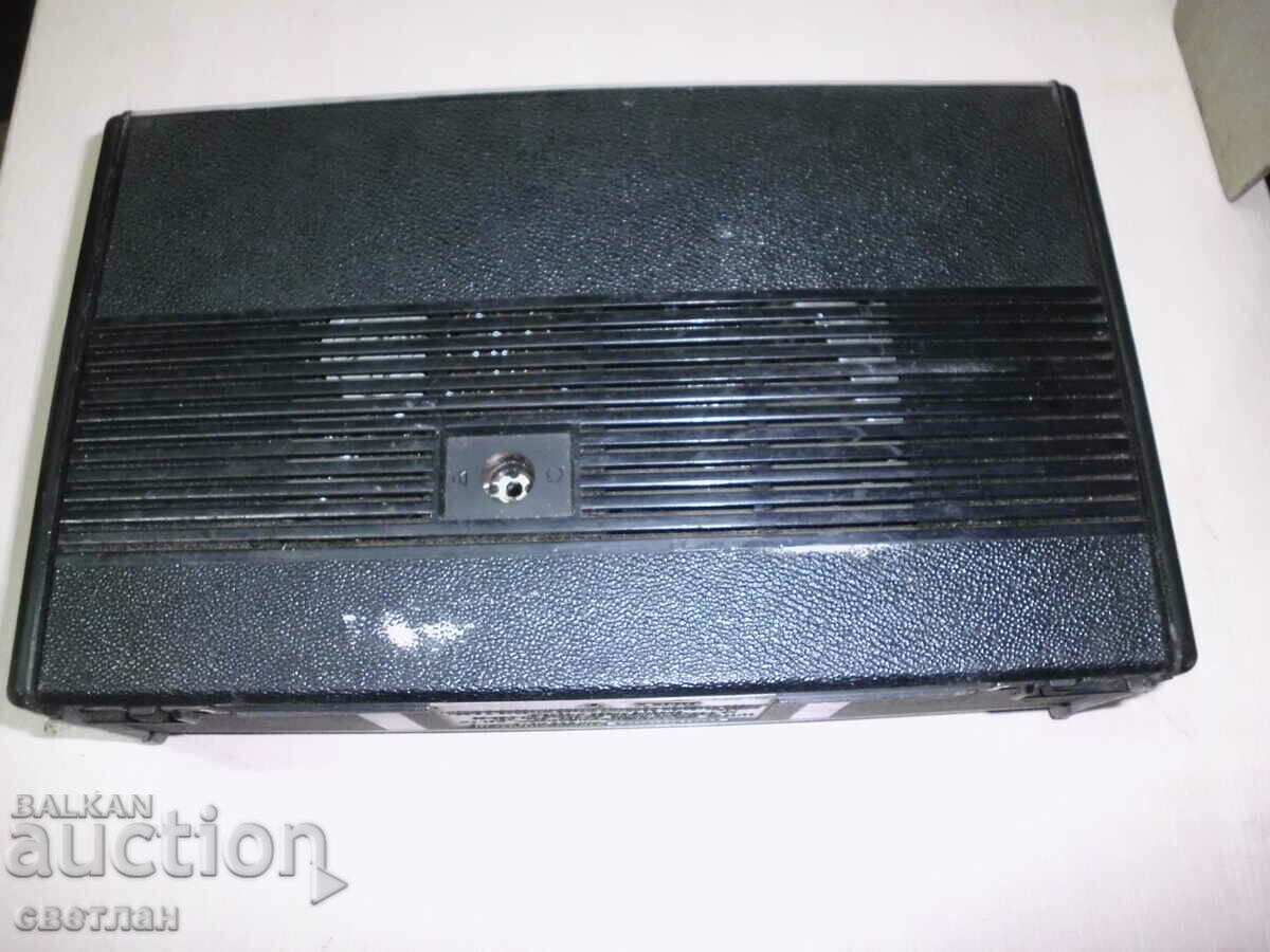 old radio with price 32.00 BGN | € 16.36