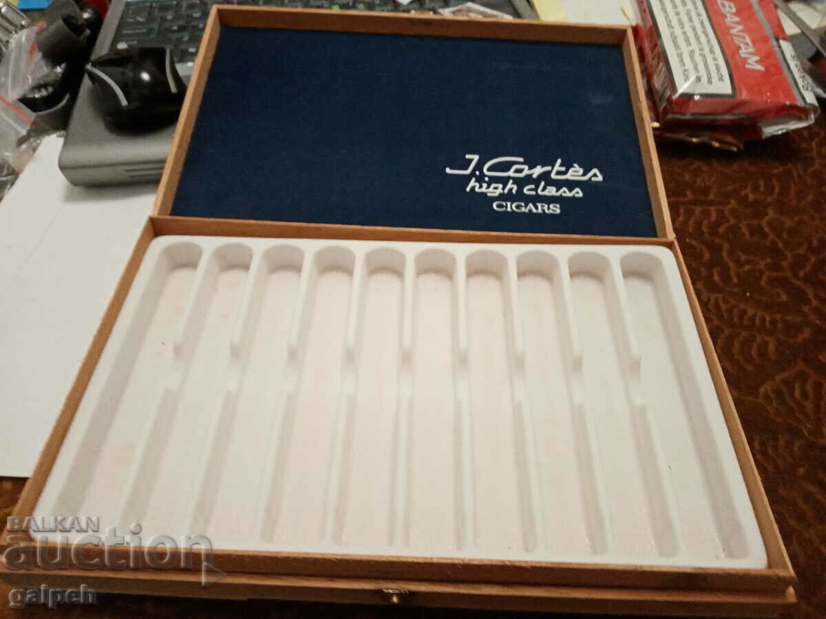 CUTIE DE TRABUCURI "J. CORTES" - 20 BGN - 5 CUTIE DE TRABUCURI "J. CORTES" - 20 BGN - 5