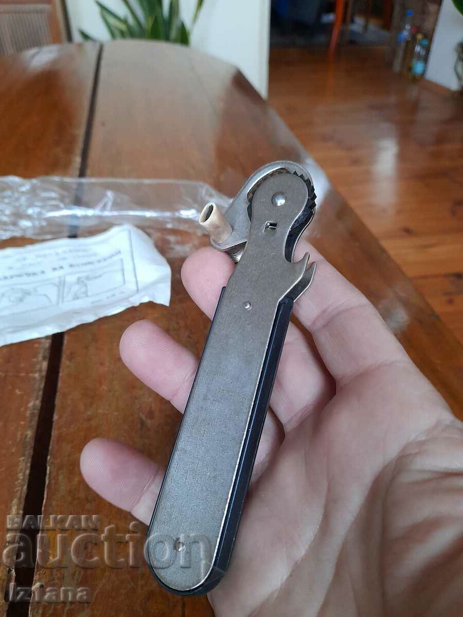 Delivery of Old can opener Metalhim Sopot Delivery of Old can opener Metalhim Sopot