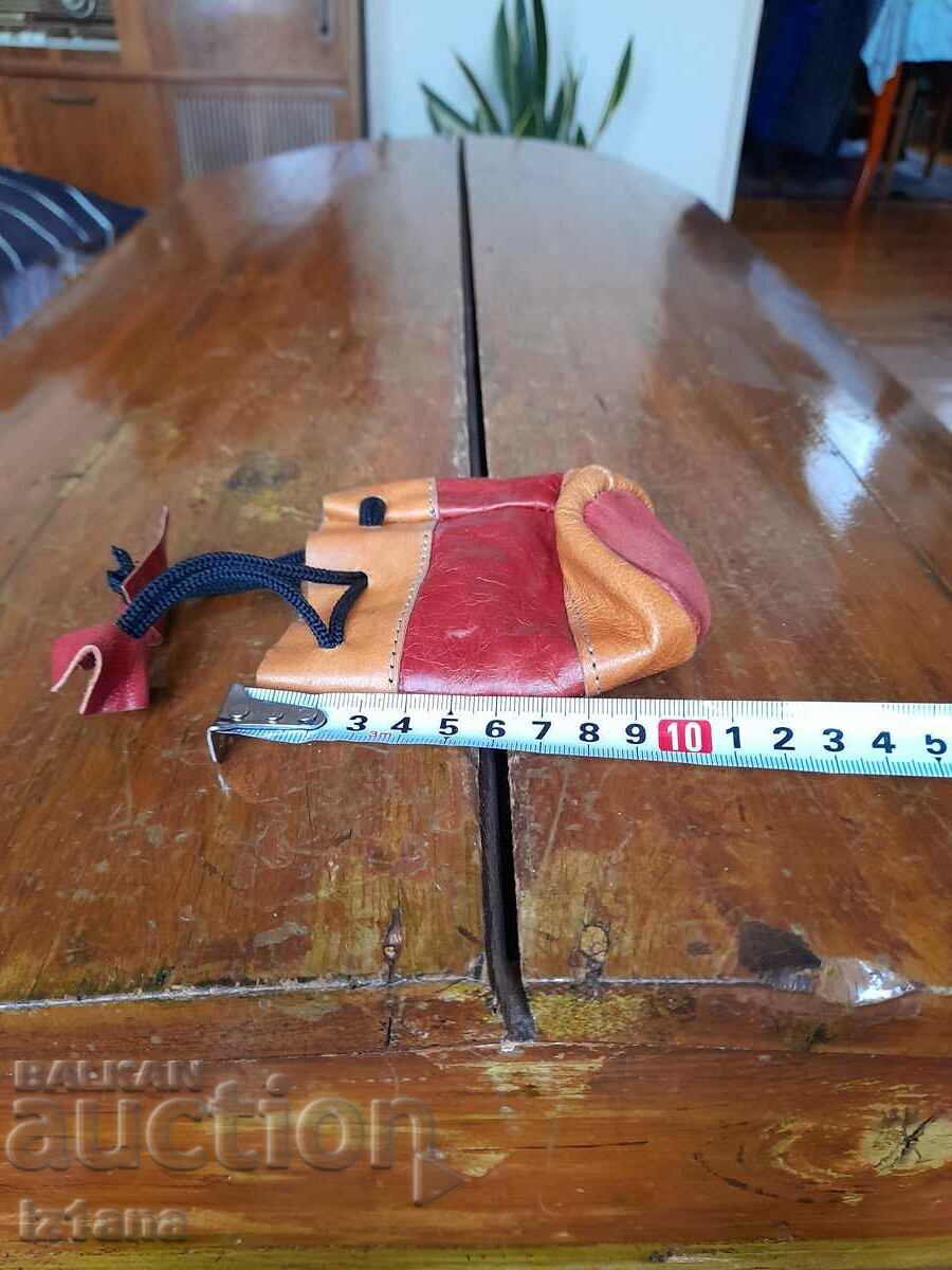 Licitație Poșetă veche din piele Licitație Poșetă veche din piele