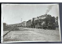 3906 Regatul Bulgariei Tren BDZ cu o locomotivă cu abur lângă Sofia