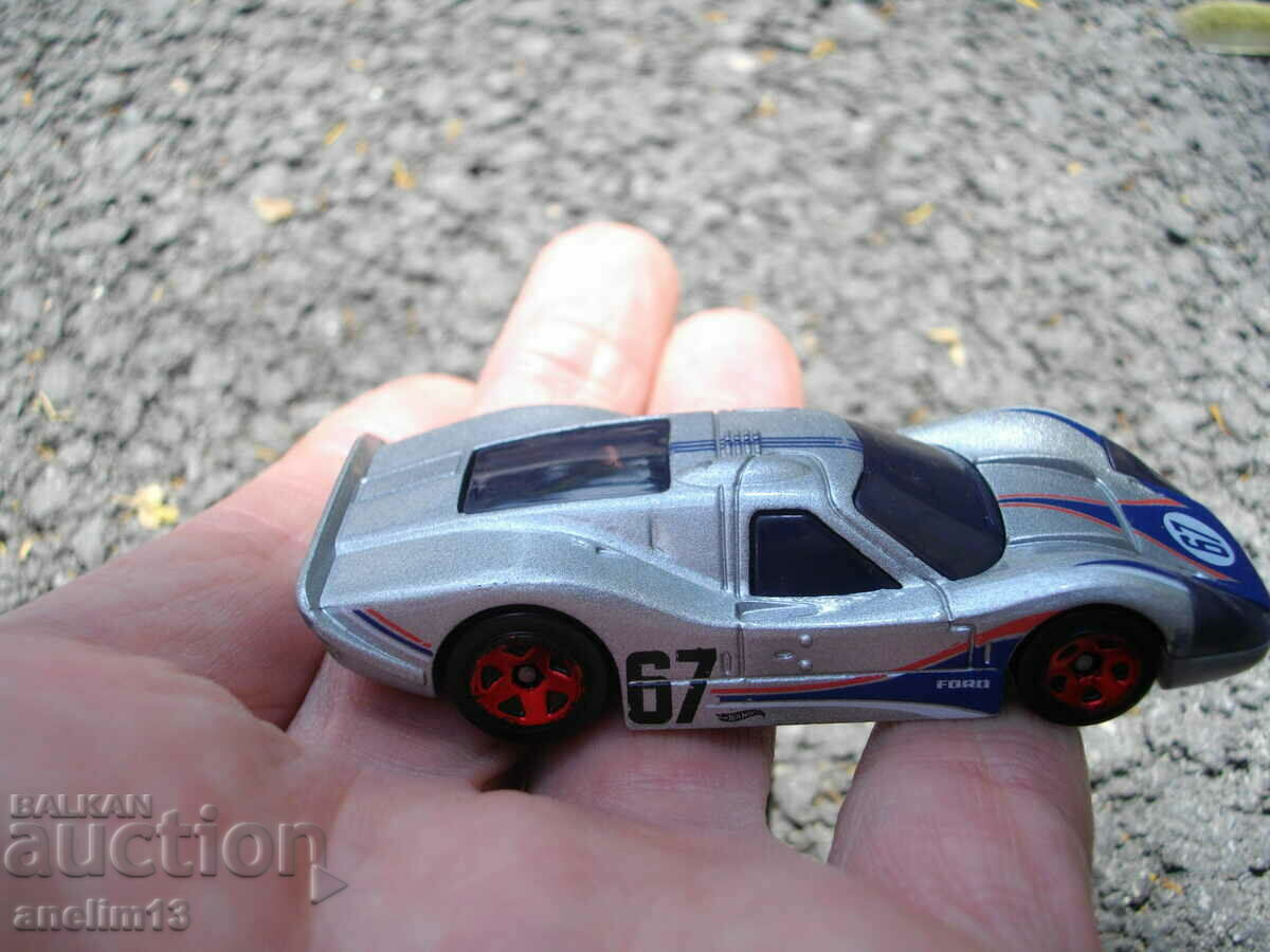 FORD GT 40 HOT WHEELS METAL TROLLEY - 6 FORD GT 40 HOT WHEELS METAL TROLLEY - 6