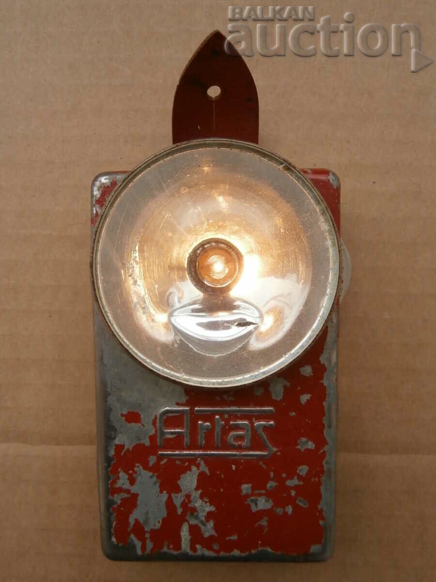 antique flashlight with price 21.00 BGN | € 10.74 antique flashlight with price 21.00 BGN | € 10.74