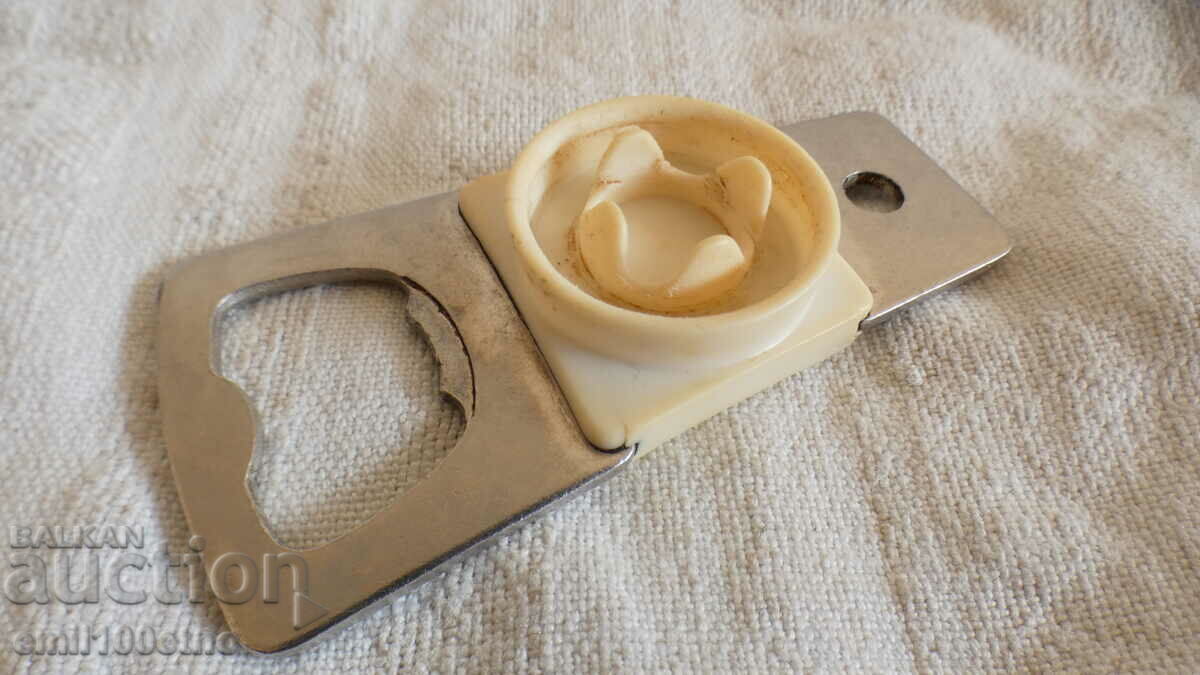 Delivery of Old METAWA beer opener Delivery of Old METAWA beer opener