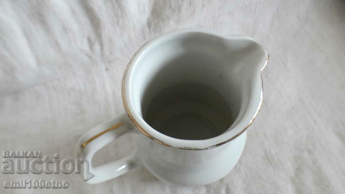 Delivery of Small jug, old Bulgarian porcelain Kitka Novi Pazar Delivery of Small jug, old Bulgarian porcelain Kitka Novi Pazar