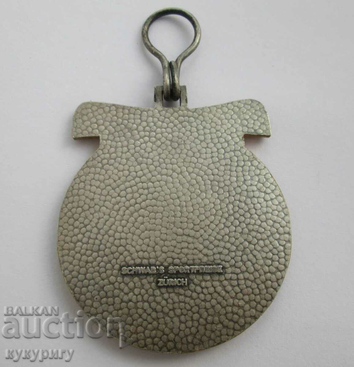 Licitație Spectacol de oi cu Medalia Ciobanului Vechi 1975 Licitație Spectacol de oi cu Medalia Ciobanului Vechi 1975