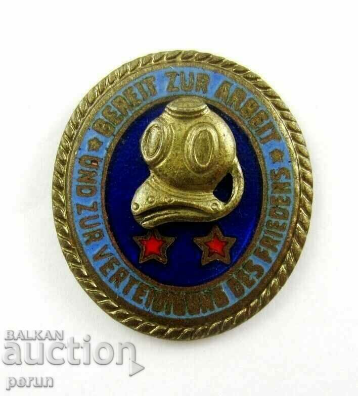 Rare Badge-GDR-Ready to Protect Peace-Navy-Diving-Diving