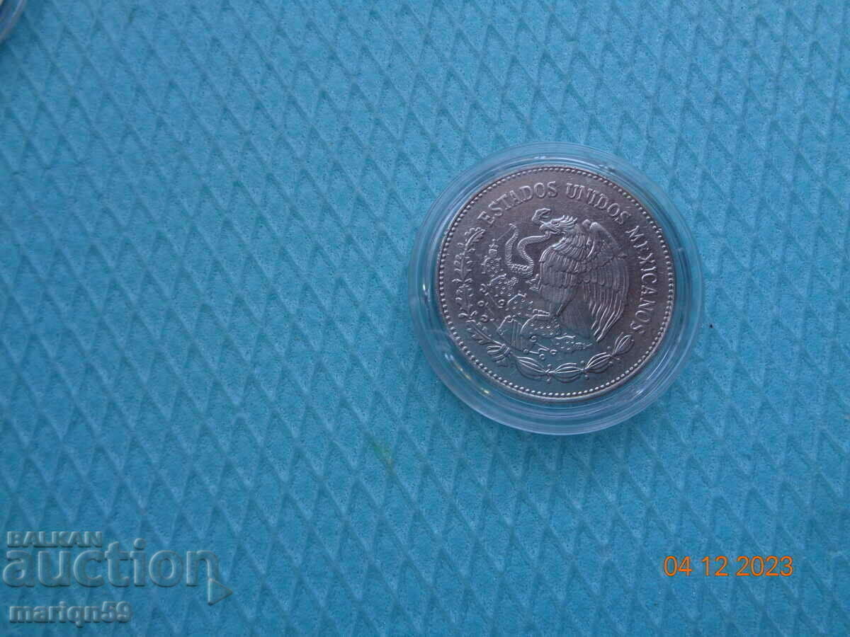 Delivery of Mexico - 1982 Quite.-a large large coin Delivery of Mexico - 1982 Quite.-a large large coin