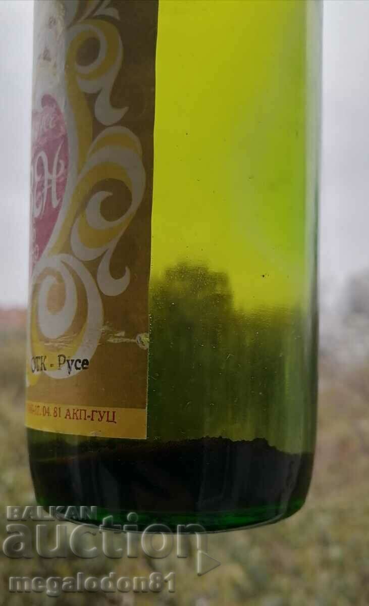 Auction Old bottle of red dry wine "Cherven" Auction Old bottle of red dry wine "Cherven"