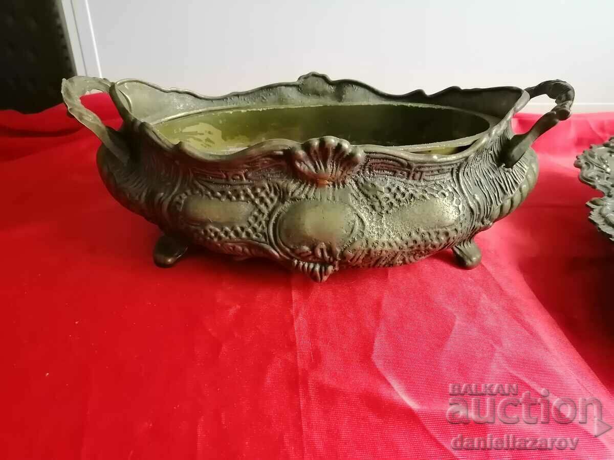 Auction Old Bronze BAROQUE GARDINIERA with Stand Auction Old Bronze BAROQUE GARDINIERA with Stand