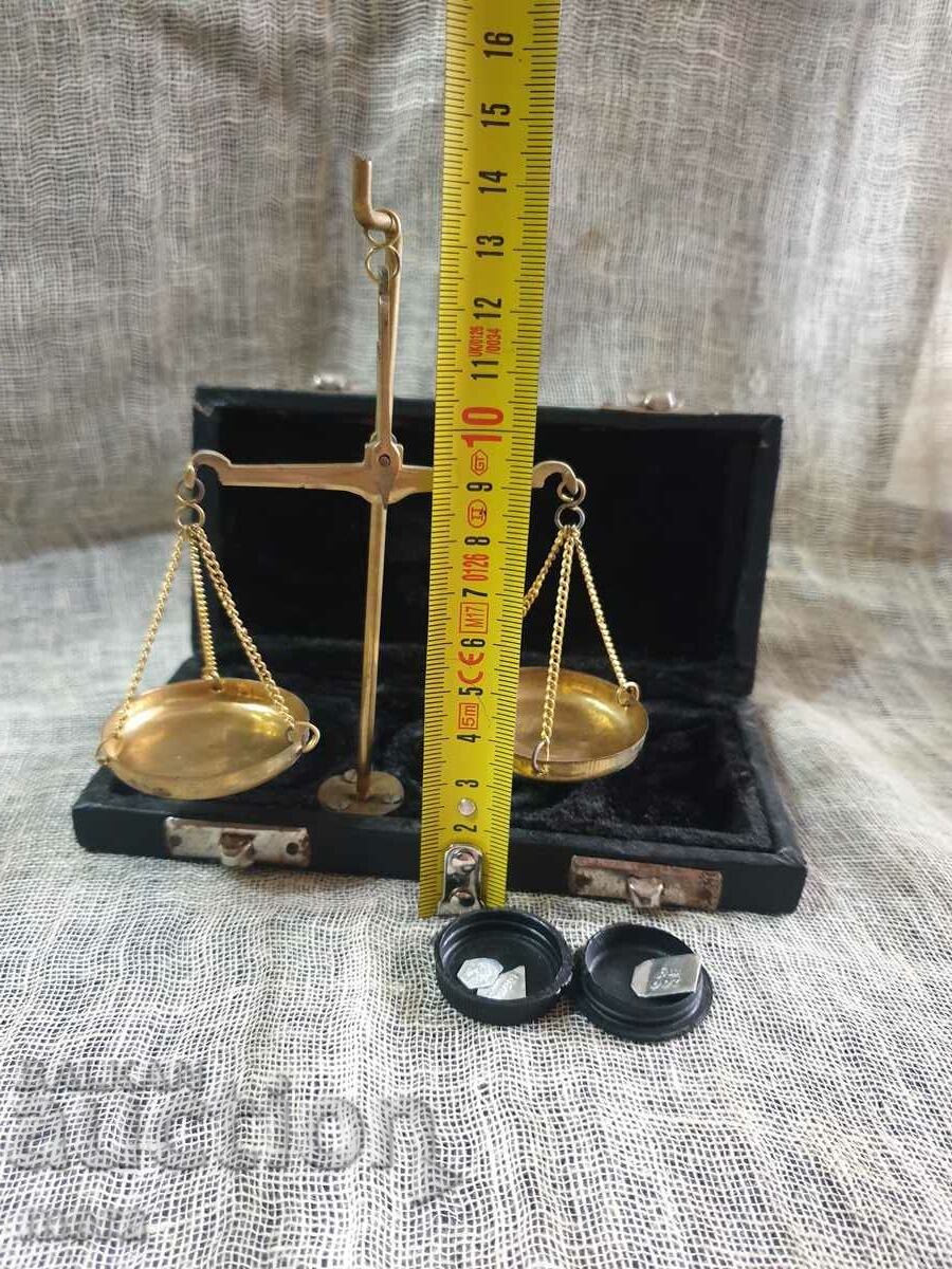 Delivery of Jewelry scale Delivery of Jewelry scale