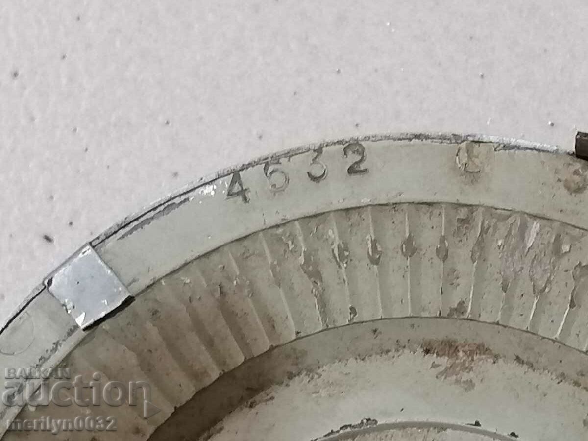 Delivery of The winged emblem from the steering wheel of a VOLGA Gas car