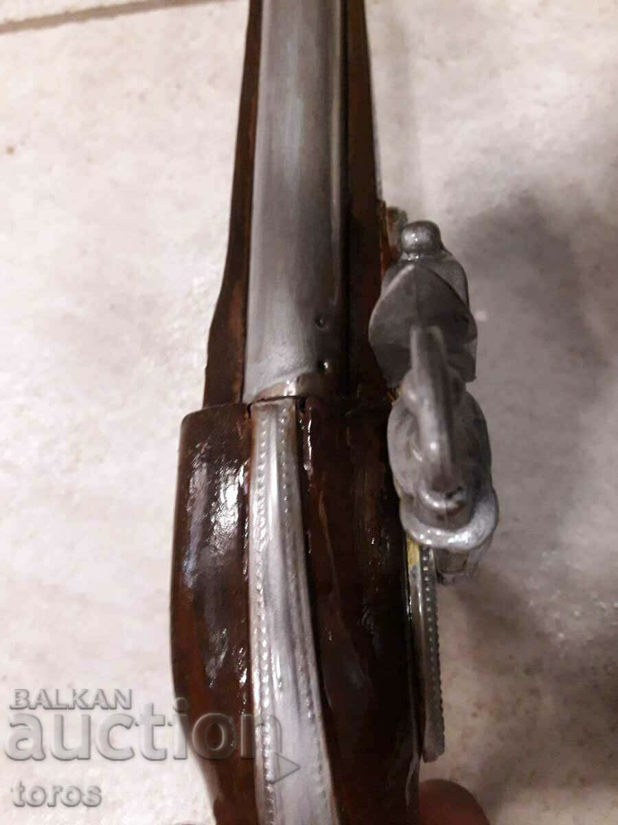Flintlock rifle, pistol, pistol with price € 35.79 | 70.00 BGN Flintlock rifle, pistol, pistol with price € 35.79 | 70.00 BGN