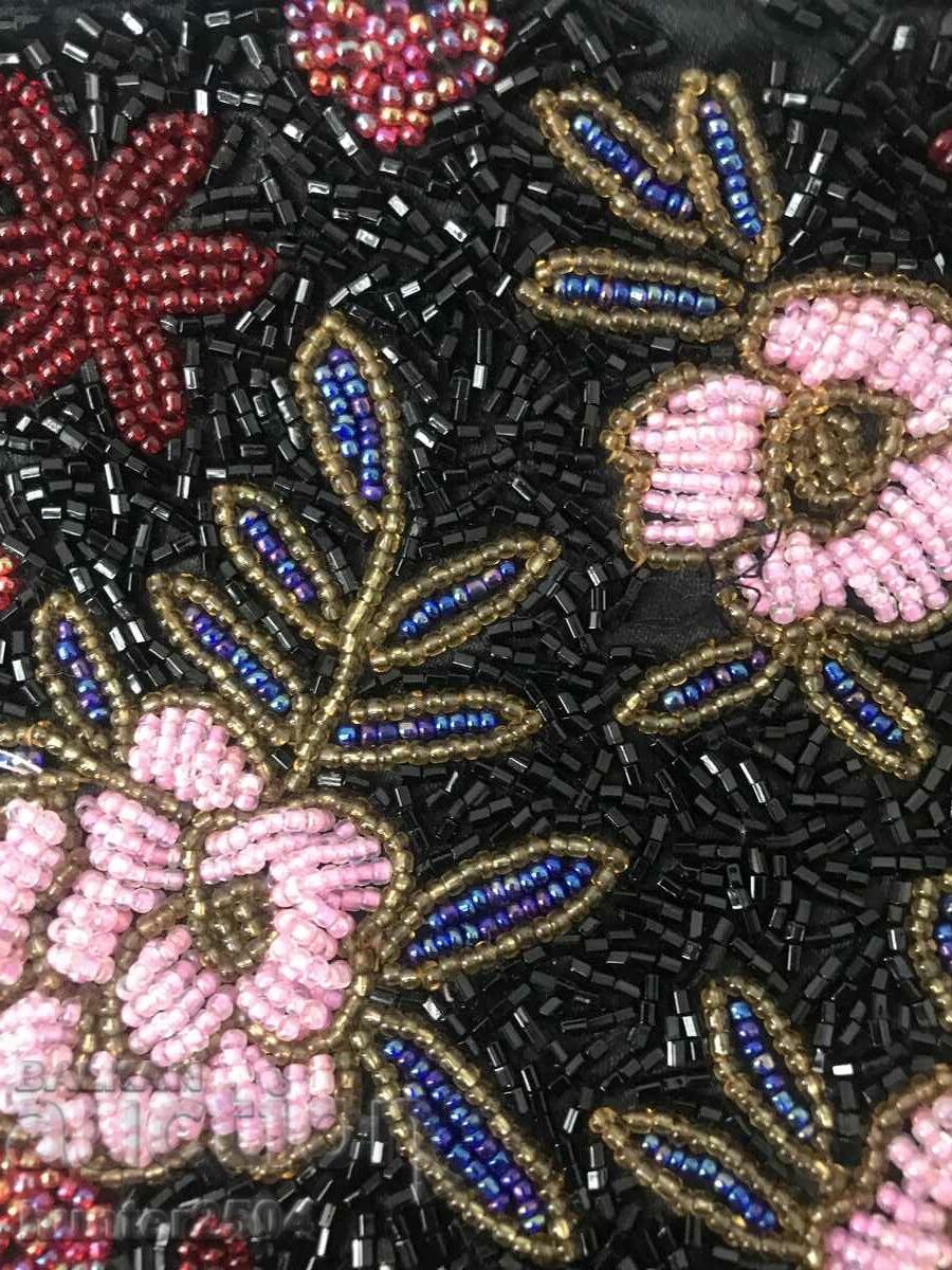 Bag-beaded 15/18/8 cm with price 44.95 BGN | € 22.98