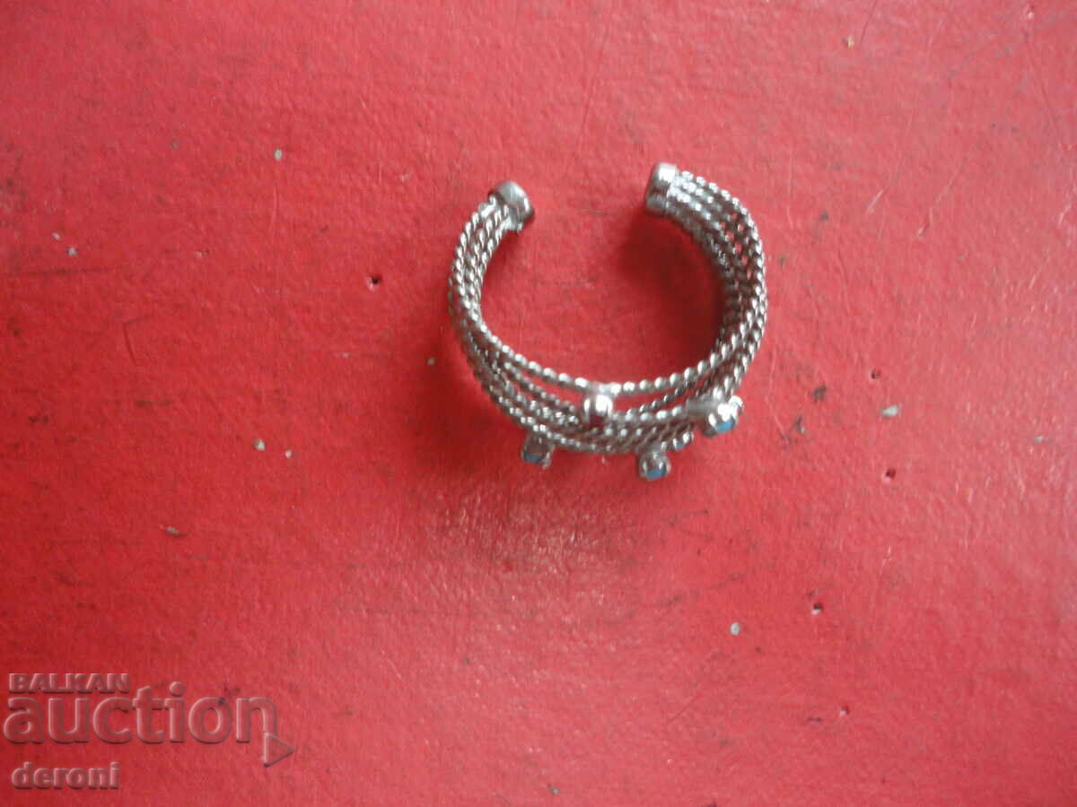 An amazing ring with stones with price 10.00 BGN | € 5.11 An amazing ring with stones with price 10.00 BGN | € 5.11