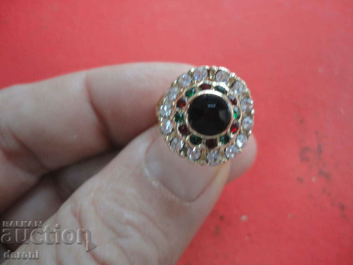 Delivery of Gold plated ring with stones 4 Delivery of Gold plated ring with stones 4