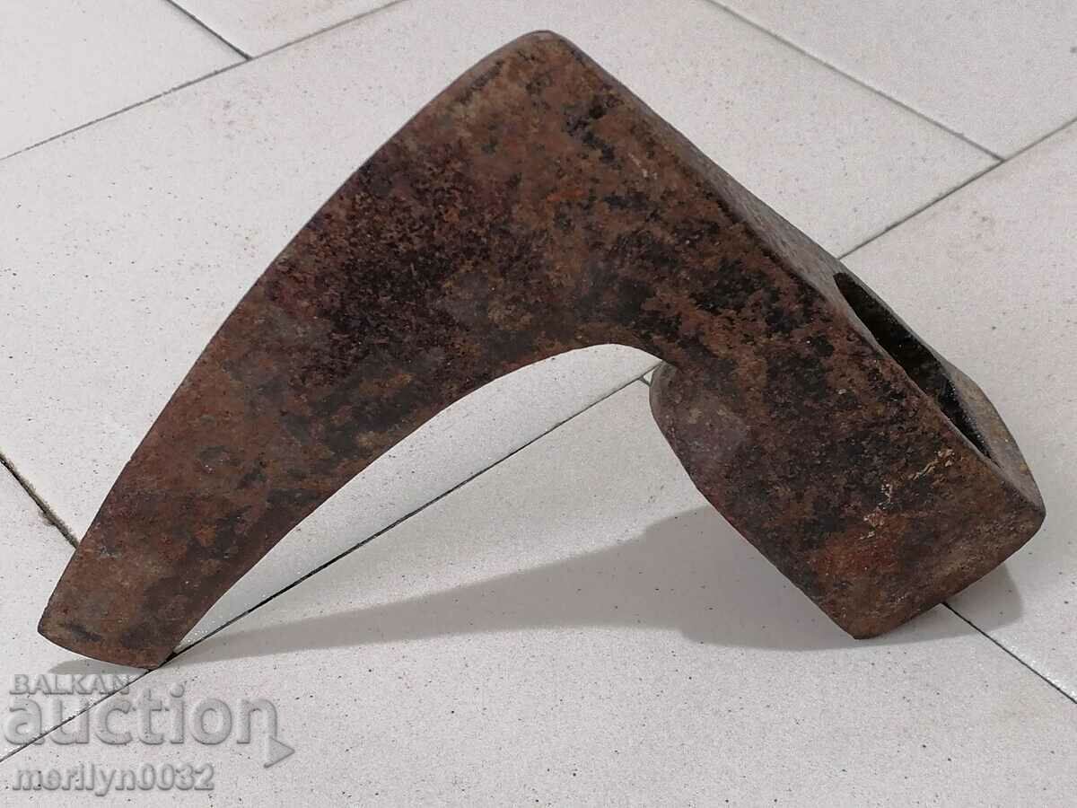 Old forged ax satyr ax without sap with price 44.00 BGN | € 22.50 Old forged ax satyr ax without sap with price 44.00 BGN | € 22.50