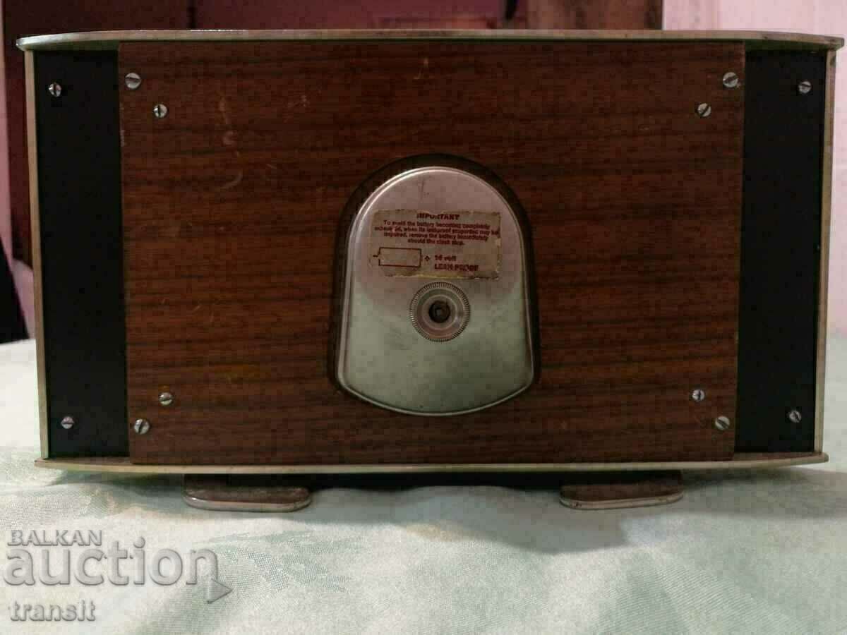 Delivery of Metamec watch, electromechanics. Delivery of Metamec watch, electromechanics.