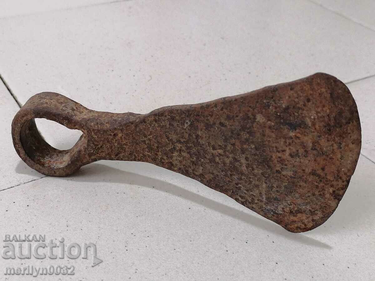 Auction Old chapa agricultural tool hoe wrought iron Auction Old chapa agricultural tool hoe wrought iron