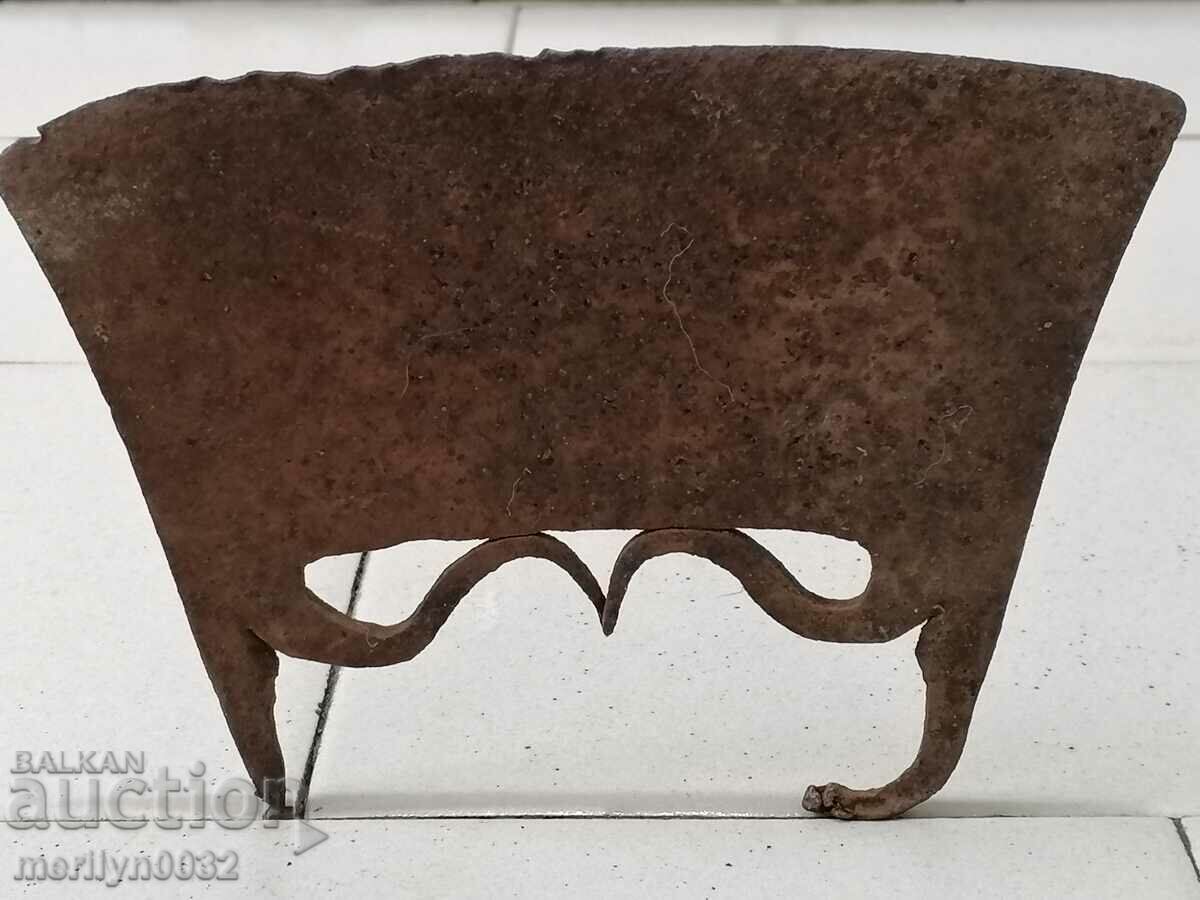 Delivery of Old forged hatchet satyr ax ax without a shaft Delivery of Old forged hatchet satyr ax ax without a shaft