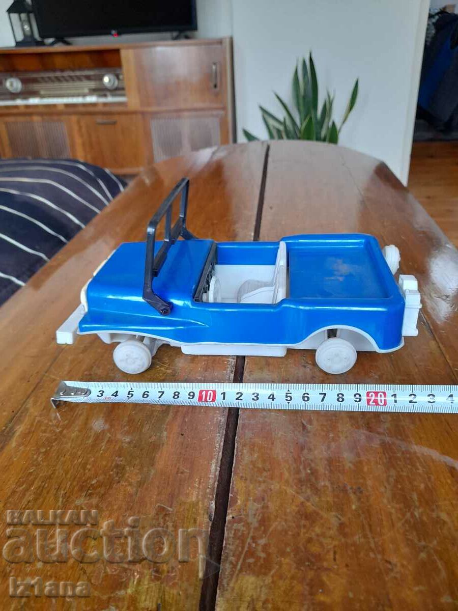 Old car, jeep with price 20.00 BGN | € 10.23
