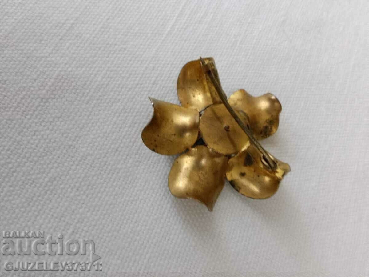 Delivery of Vintage brooch Delivery of Vintage brooch