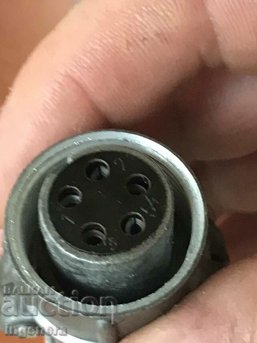 Delivery of COUPLING CONNECTOR METAL BAKELITE MILITARY PRODUCT-4 PCS. Delivery of COUPLING CONNECTOR METAL BAKELITE MILITARY PRODUCT-4 PCS.
