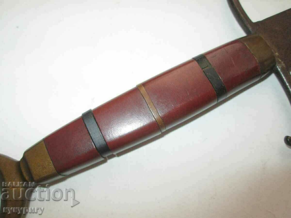 Delivery of Old antique knife dagger dagger with crescent on the handle Delivery of Old antique knife dagger dagger with crescent on the handle