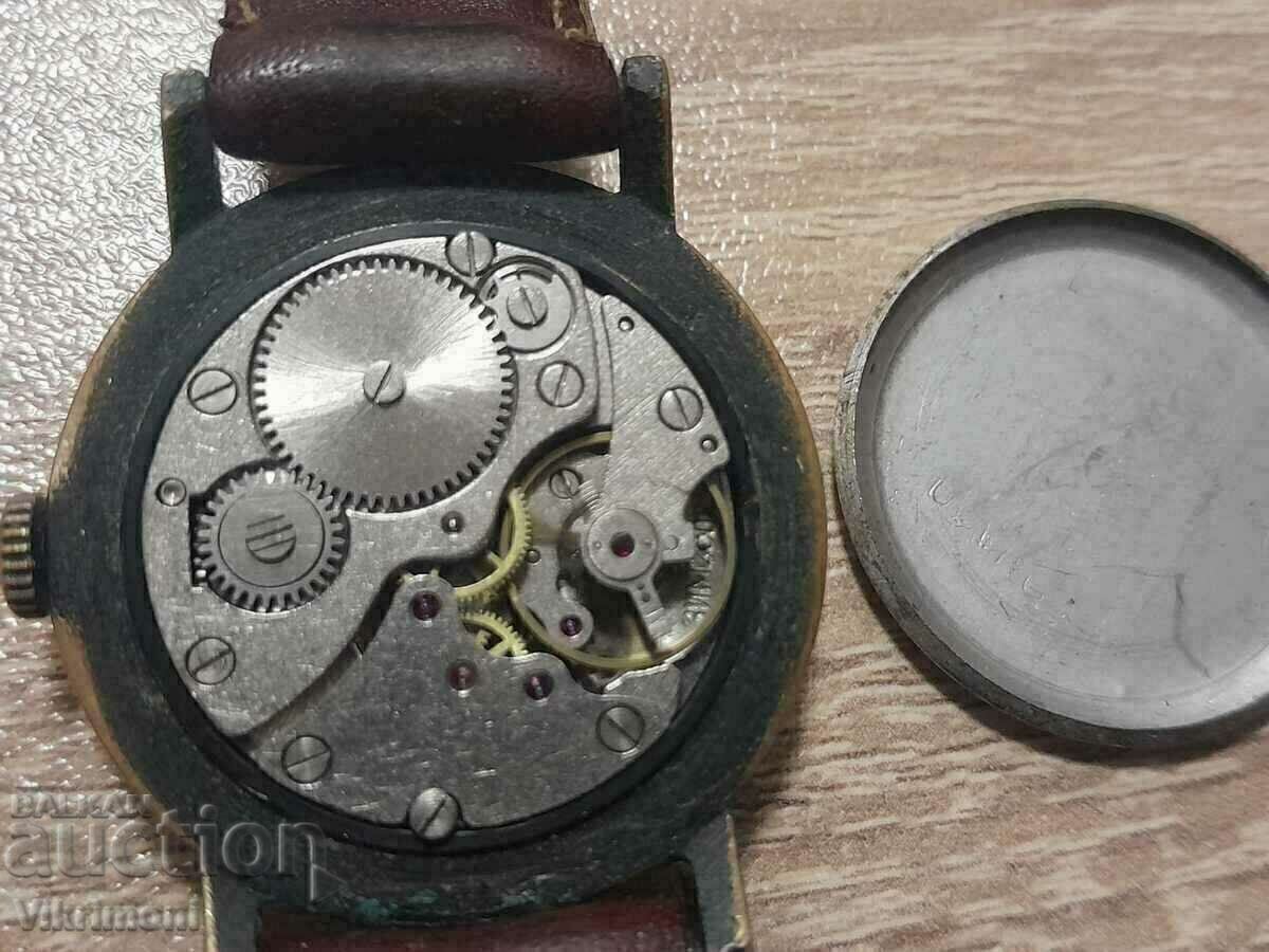 Delivery of Zim Victoria, Rare, Zim, Victoria, clock Delivery of Zim Victoria, Rare, Zim, Victoria, clock