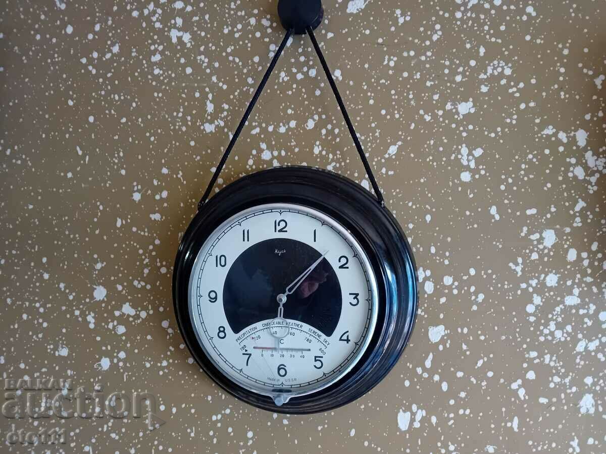 OLD BAKELITE WALL CLOCK - LIGHTHOUSE - USSR - 7 OLD BAKELITE WALL CLOCK - LIGHTHOUSE - USSR - 7