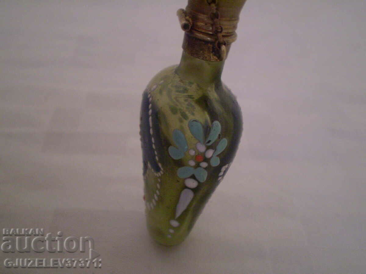 Auction Collectible miniature perfume bottle with enamel Auction Collectible miniature perfume bottle with enamel
