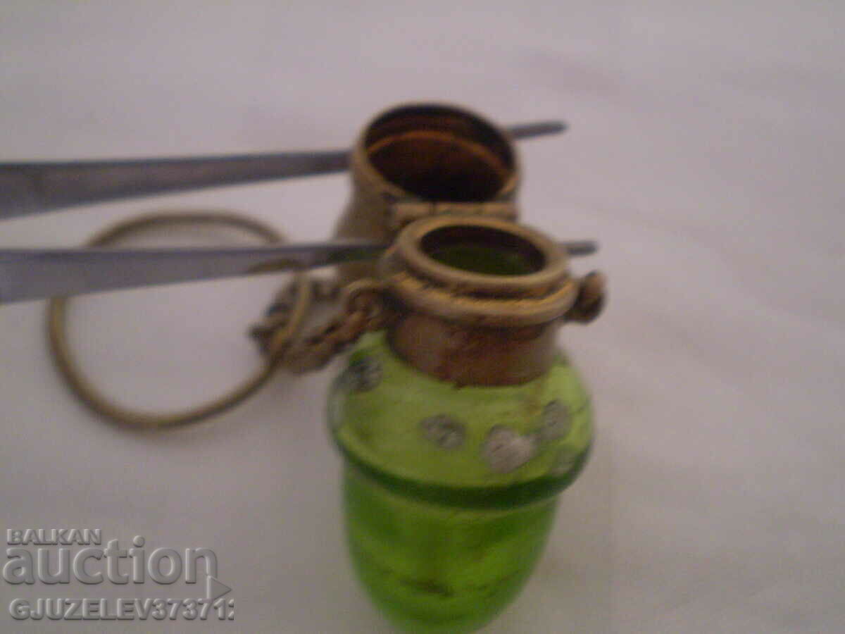 Delivery of Collectible miniature perfume bottle