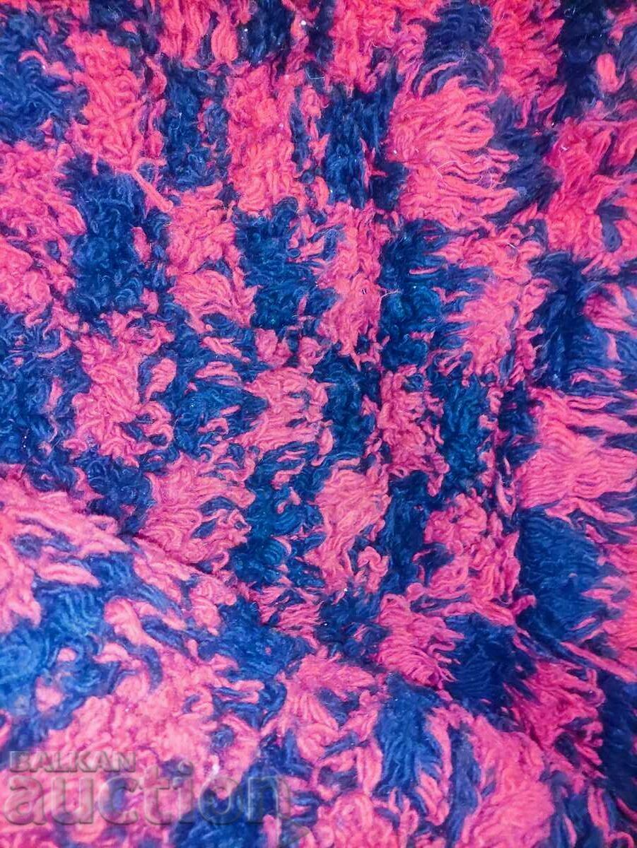 Δημοπρασία Κόκκινη και μαύρη γάτα με σχέδια