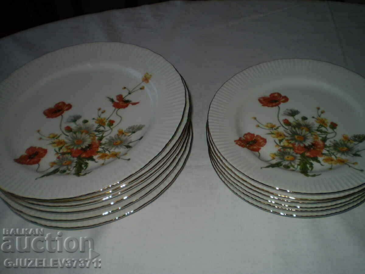 Vintage porcelain service jlmenau HENNEBERG Porselan GDR - 7 Vintage porcelain service jlmenau HENNEBERG Porselan GDR - 7