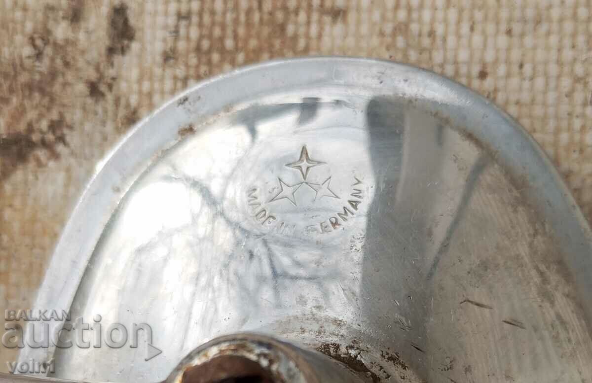 Auction A mirror Auction A mirror