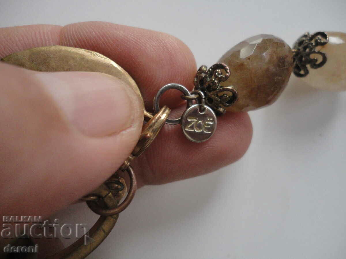 Livrarea Mașină unică din bronz și pietre Zoe