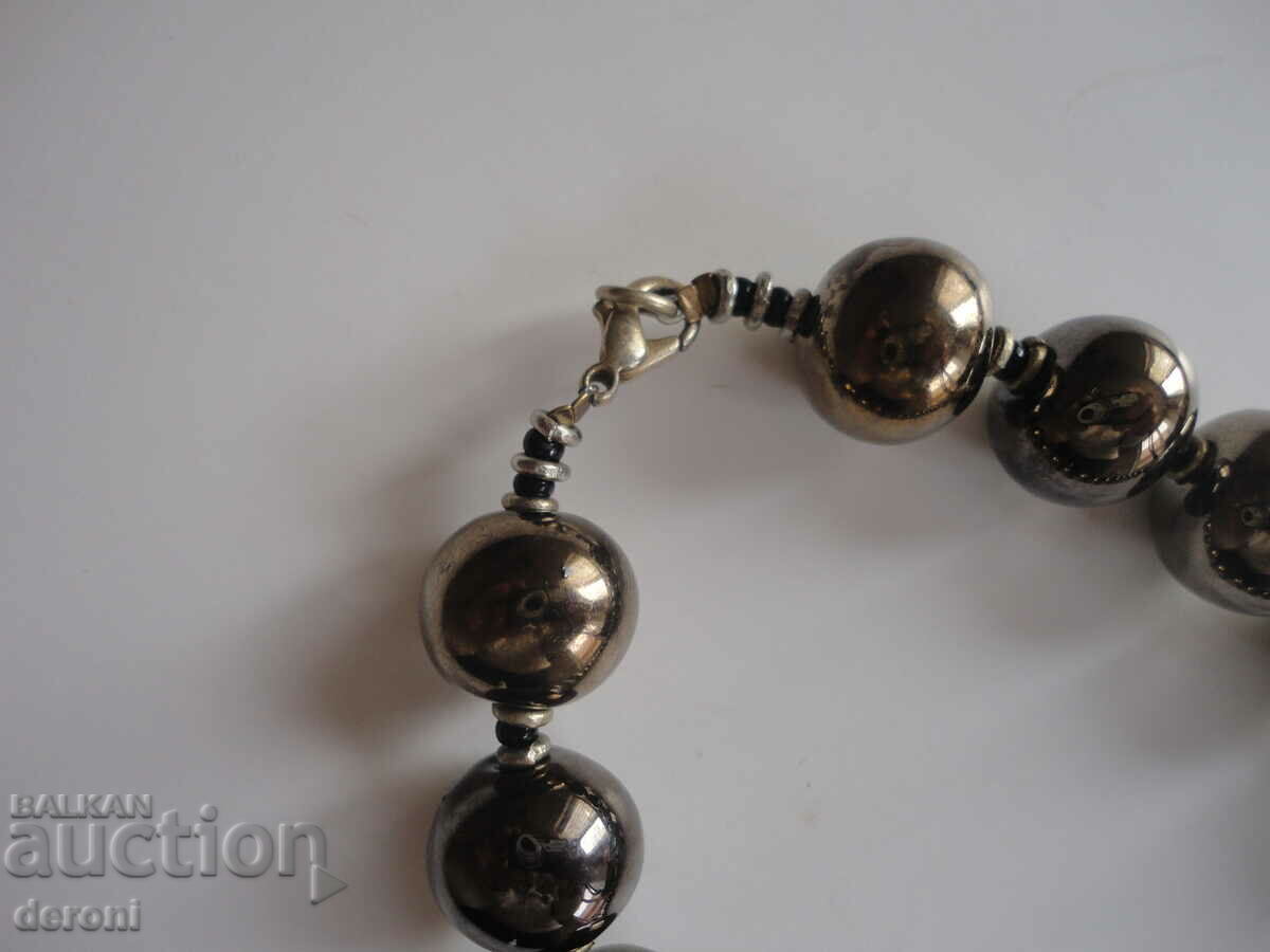 Delivery of Great necklace 6 Delivery of Great necklace 6