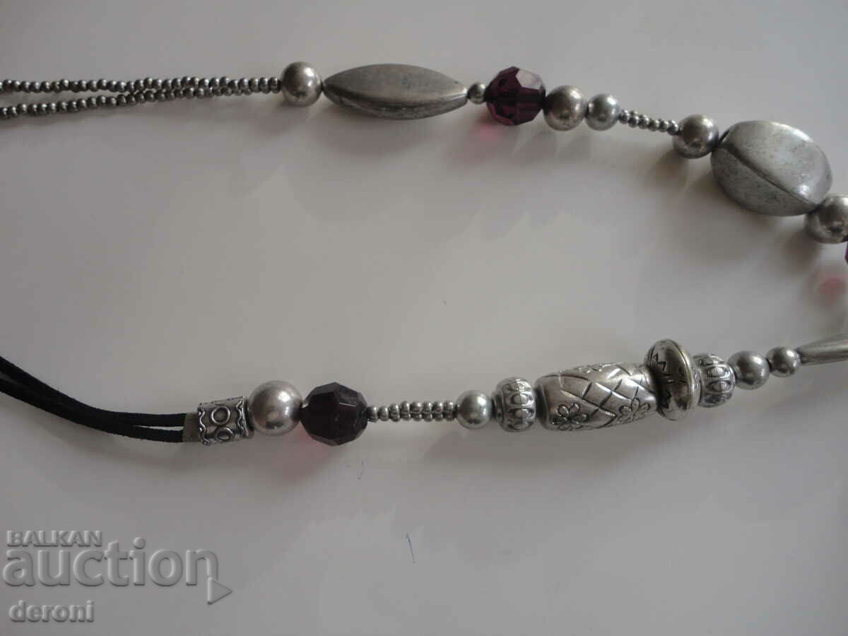 Delivery of Attractive choker necklace Delivery of Attractive choker necklace