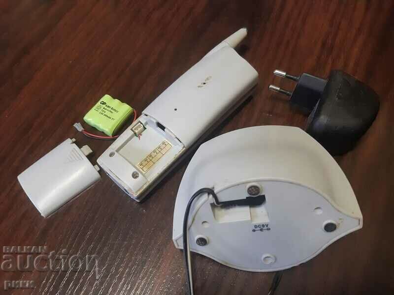 Παλιό ασύρματο τηλέφωνο Nippon με τιμή 15.00 BGN | € 7.67 Παλιό ασύρματο τηλέφωνο Nippon με τιμή 15.00 BGN | € 7.67