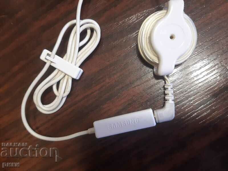 Headphones retro, Samsung with price 15.00 BGN | € 7.67 Headphones retro, Samsung with price 15.00 BGN | € 7.67
