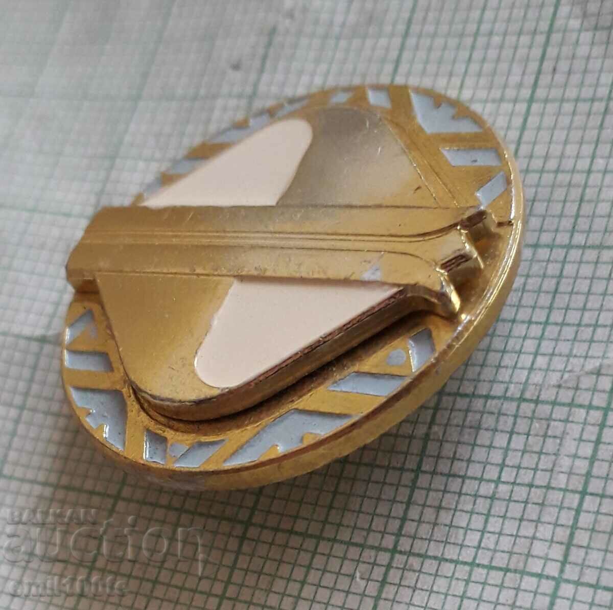 Delivery of Badge - Ski sport Delivery of Badge - Ski sport