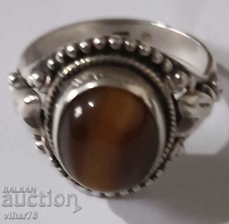 Auction Silver Ladies Ring Auction Silver Ladies Ring