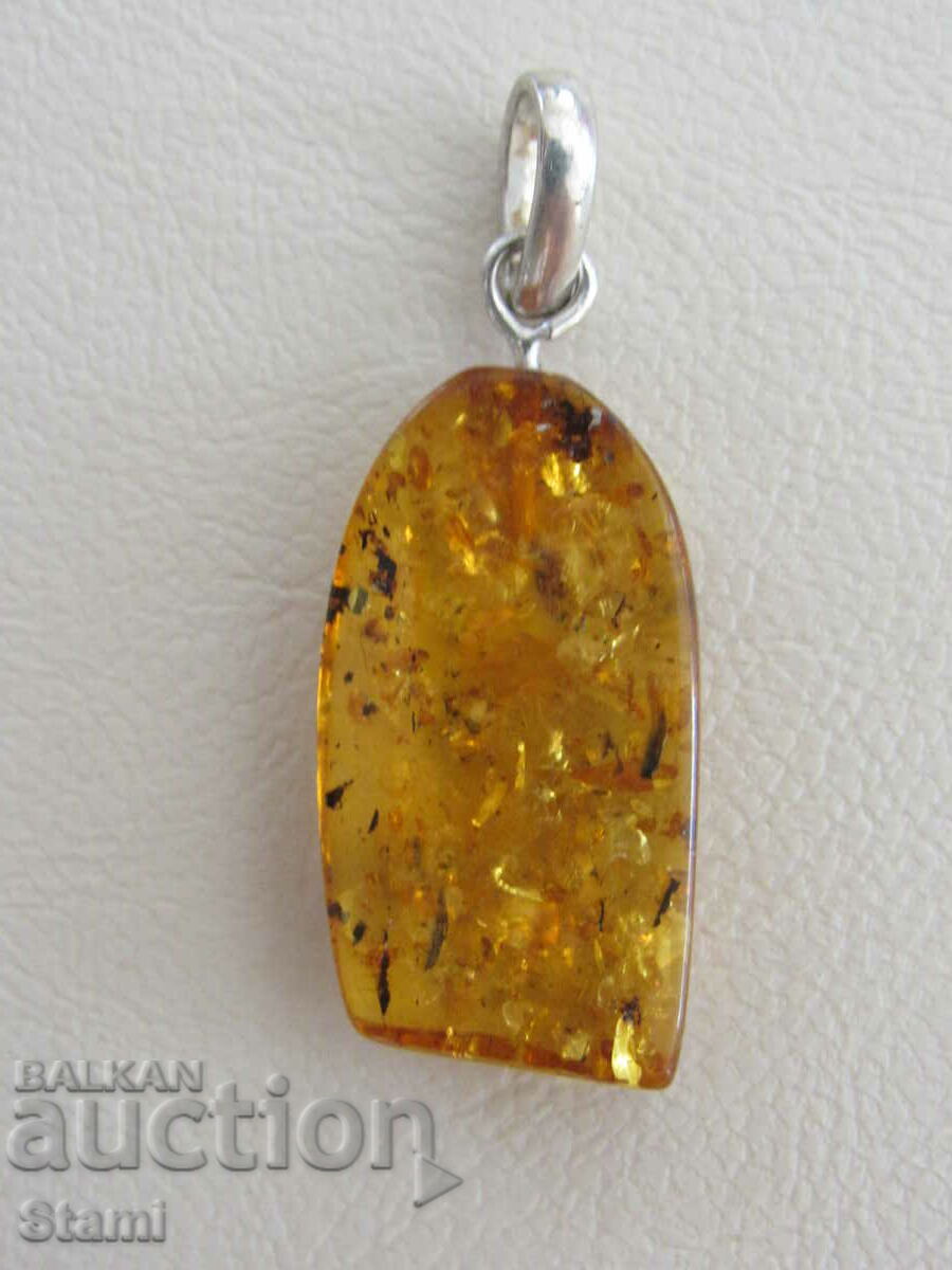 Necklace - pendant first-class Baltic amber with price 44.00 BGN | € 22.50 Necklace - pendant first-class Baltic amber with price 44.00 BGN | € 22.50