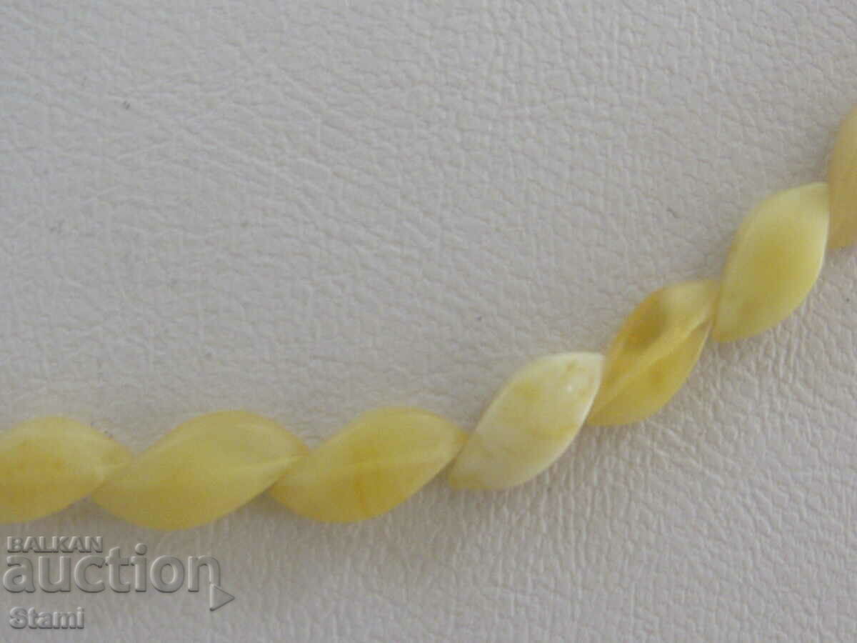 Women's herringbone necklace made of premium Baltic amber with price 57.00 BGN | € 29.14 Women's herringbone necklace made of premium Baltic amber with price 57.00 BGN | € 29.14