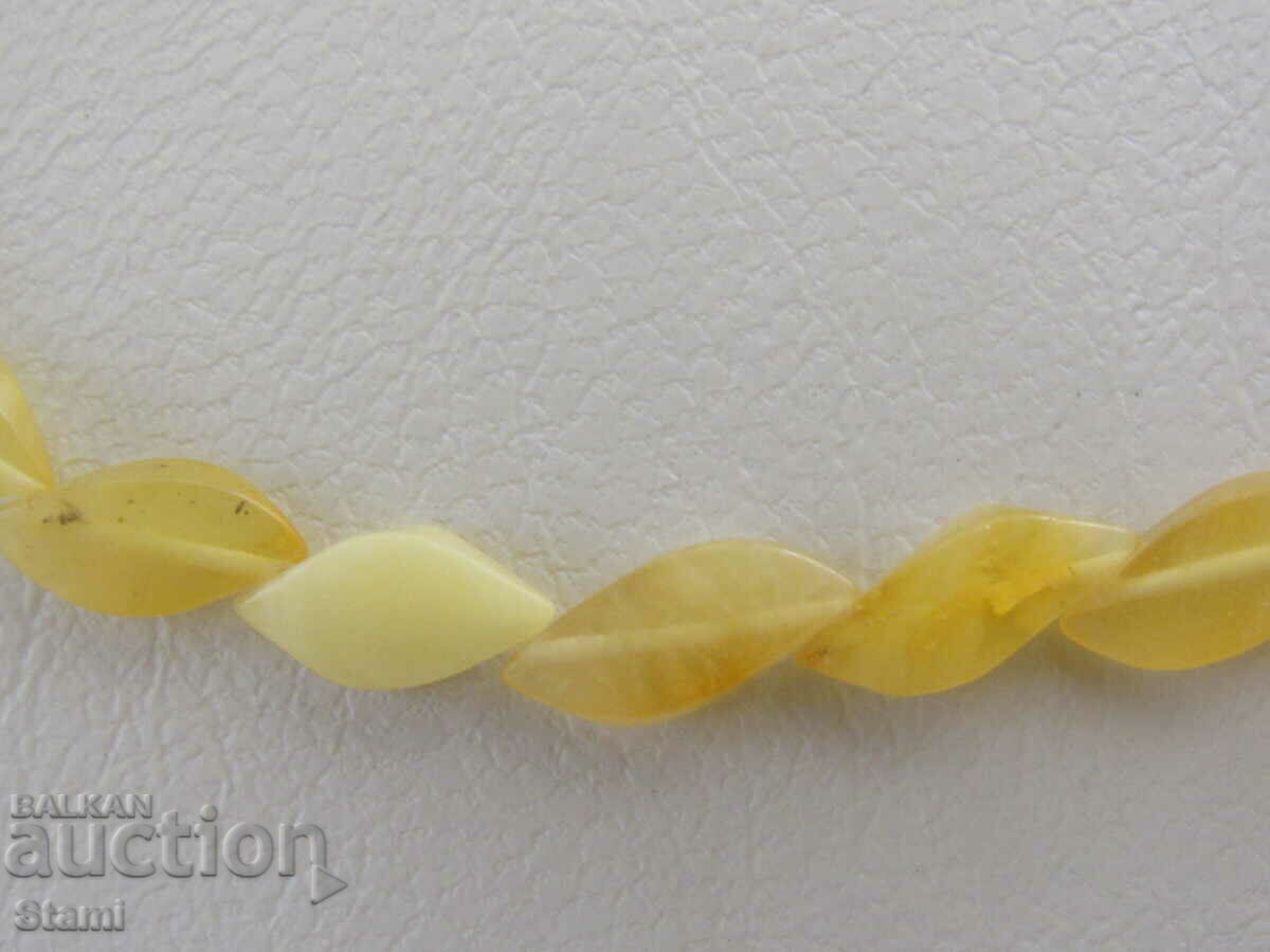 Auction Women's herringbone necklace made of premium Baltic amber Auction Women's herringbone necklace made of premium Baltic amber