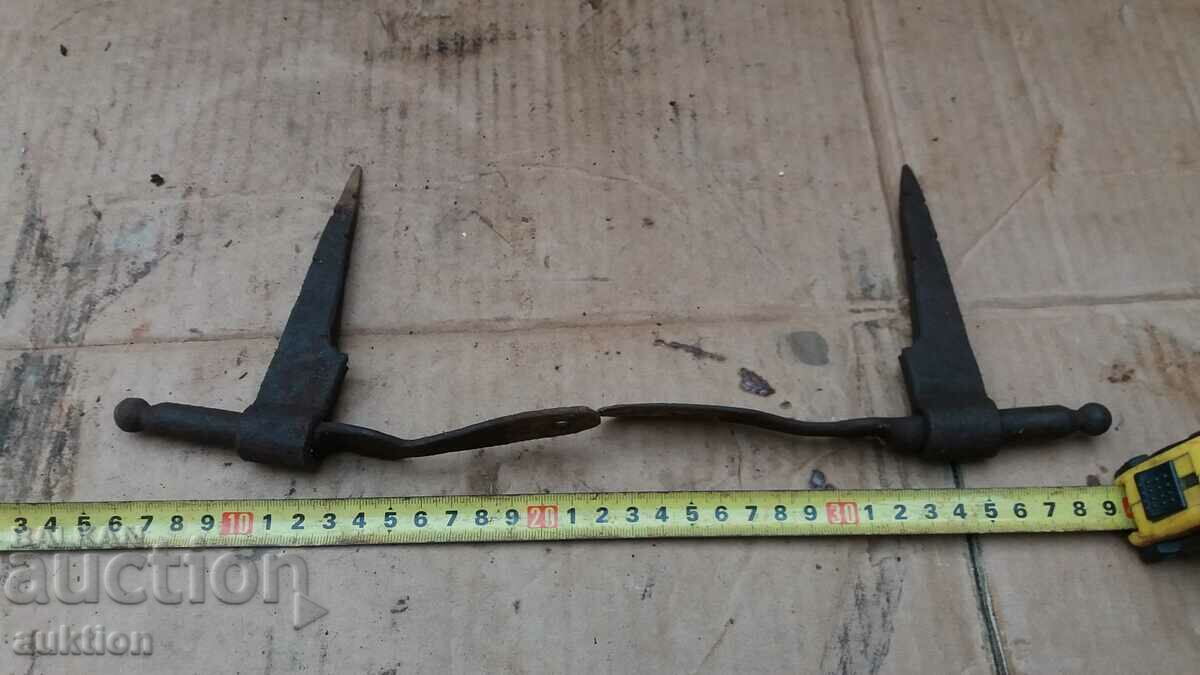 EXCELLENT REVIVAL WROUGHT DOOR HINGES - 7 EXCELLENT REVIVAL WROUGHT DOOR HINGES - 7