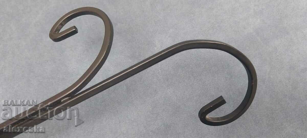 Delivery of Old key / jewelry stand Delivery of Old key / jewelry stand