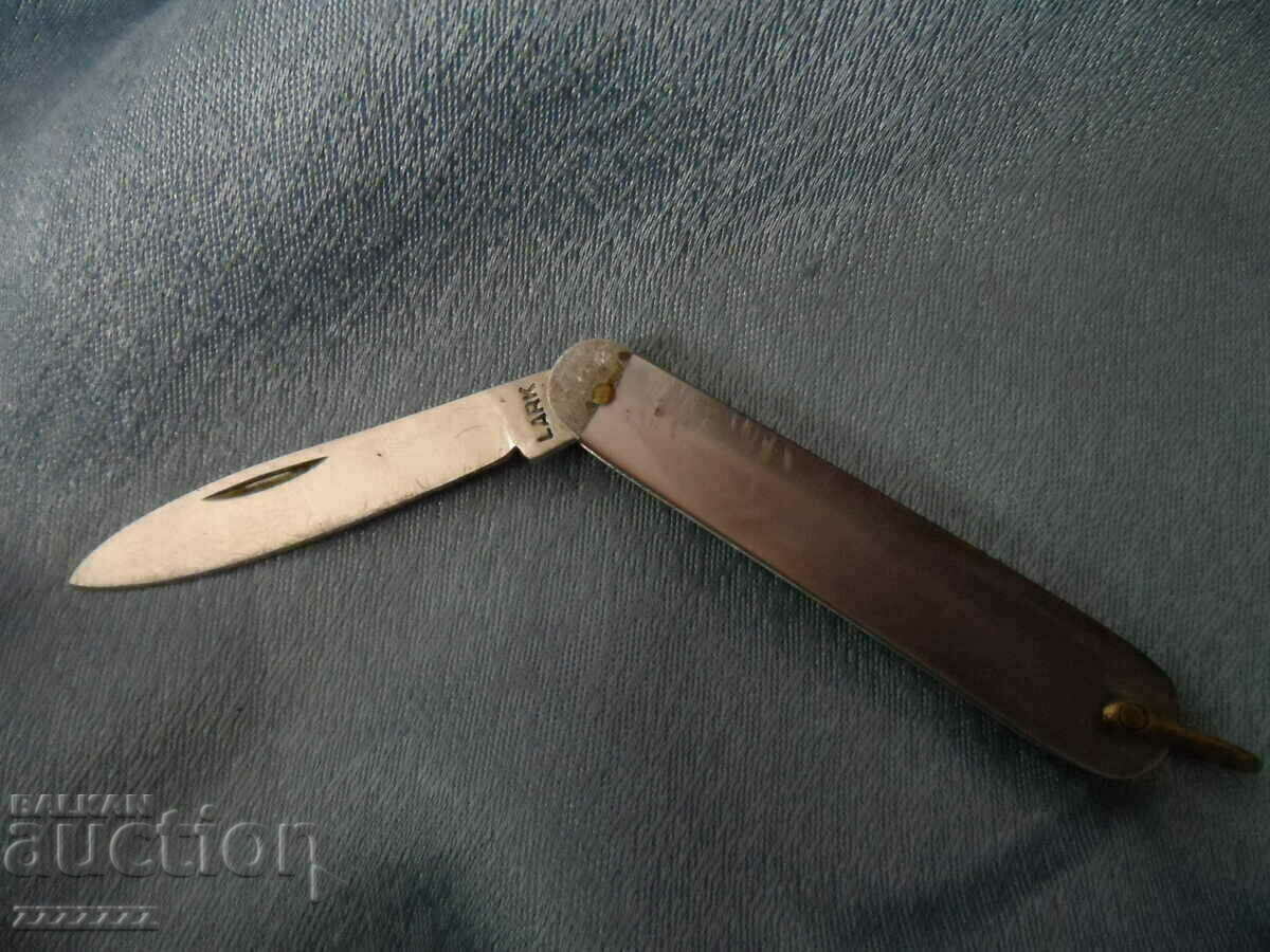 Licitație un vechi cuțit de buzunar Licitație un vechi cuțit de buzunar