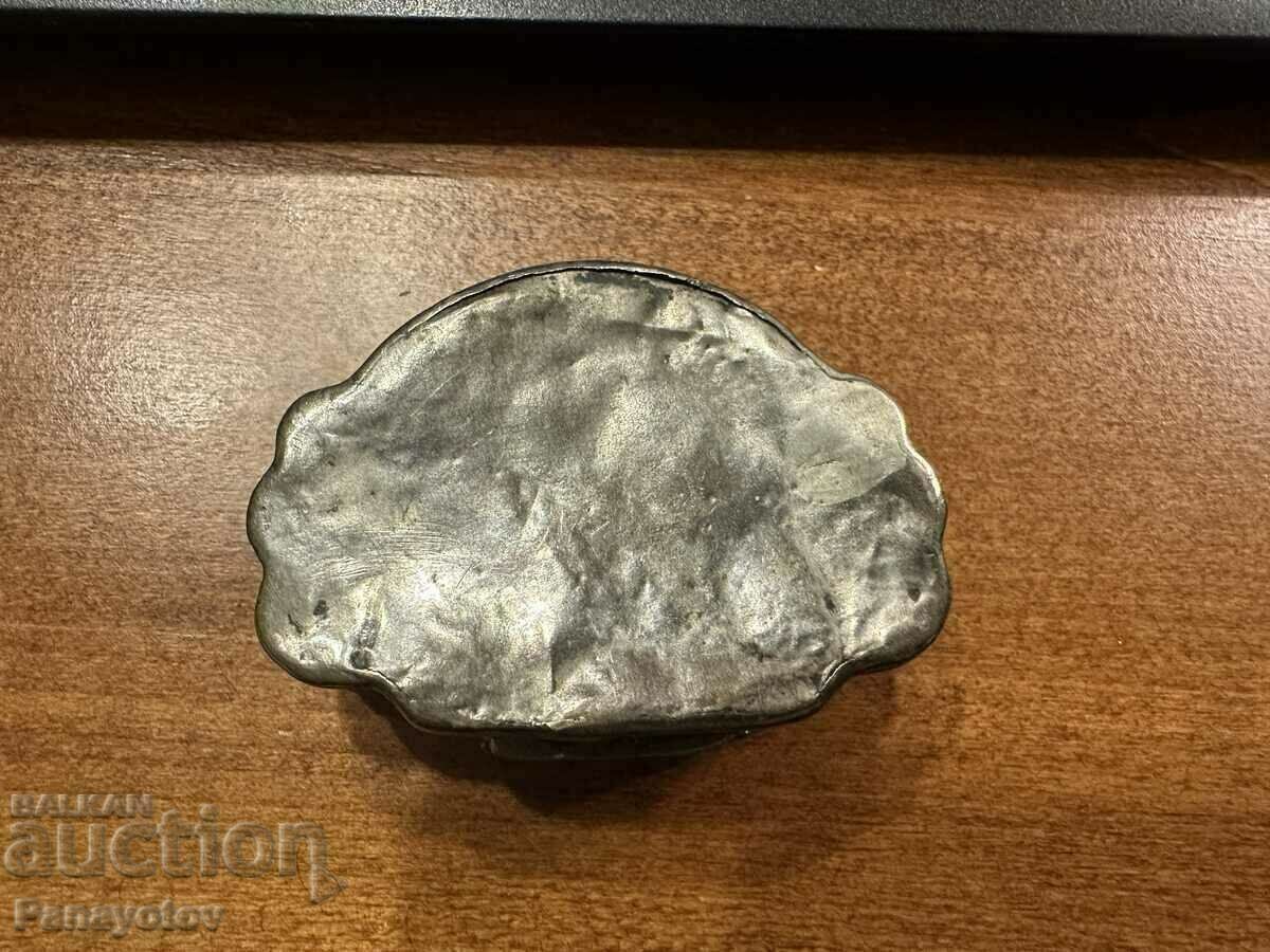OLD SILVER WROUGHT RENAISSANCE SNUFF BOX with price 545.00 BGN | € 278.65