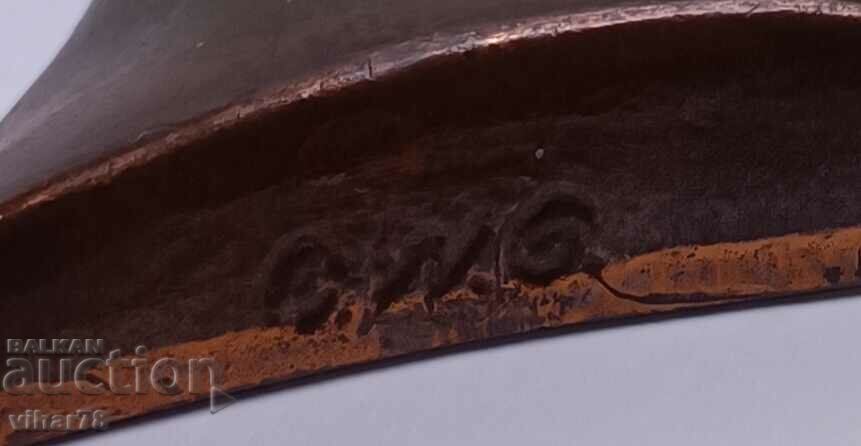 Стара бронзова фигура за стена с цена 159.99 лв. | € 81.80 Стара бронзова фигура за стена с цена 159.99 лв. | € 81.80